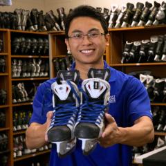 Photo of Le, passing skates